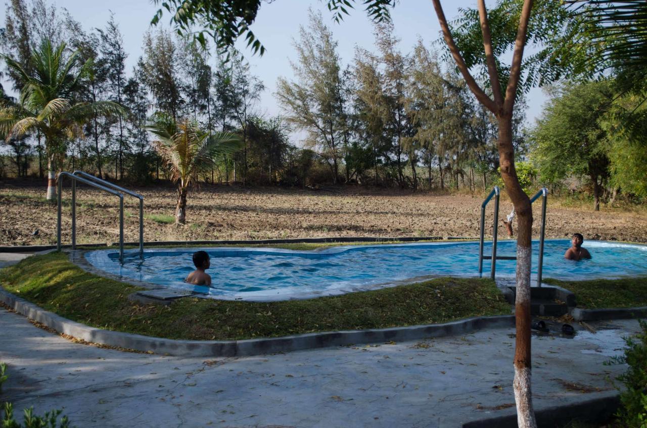 Bhavna Resort & Farm Surendranagar Ngoại thất bức ảnh